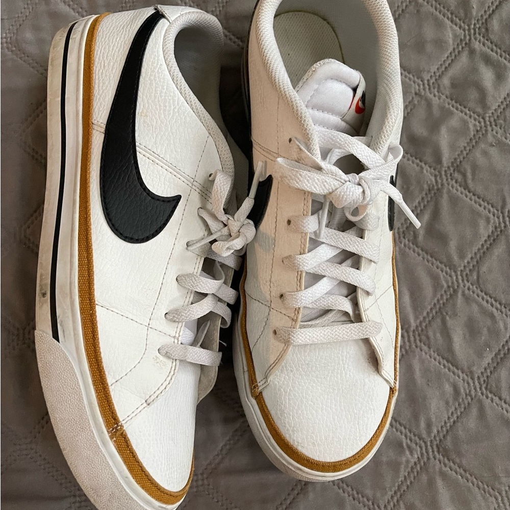 Nike Sneakers in great shape. Size 11. White with black
